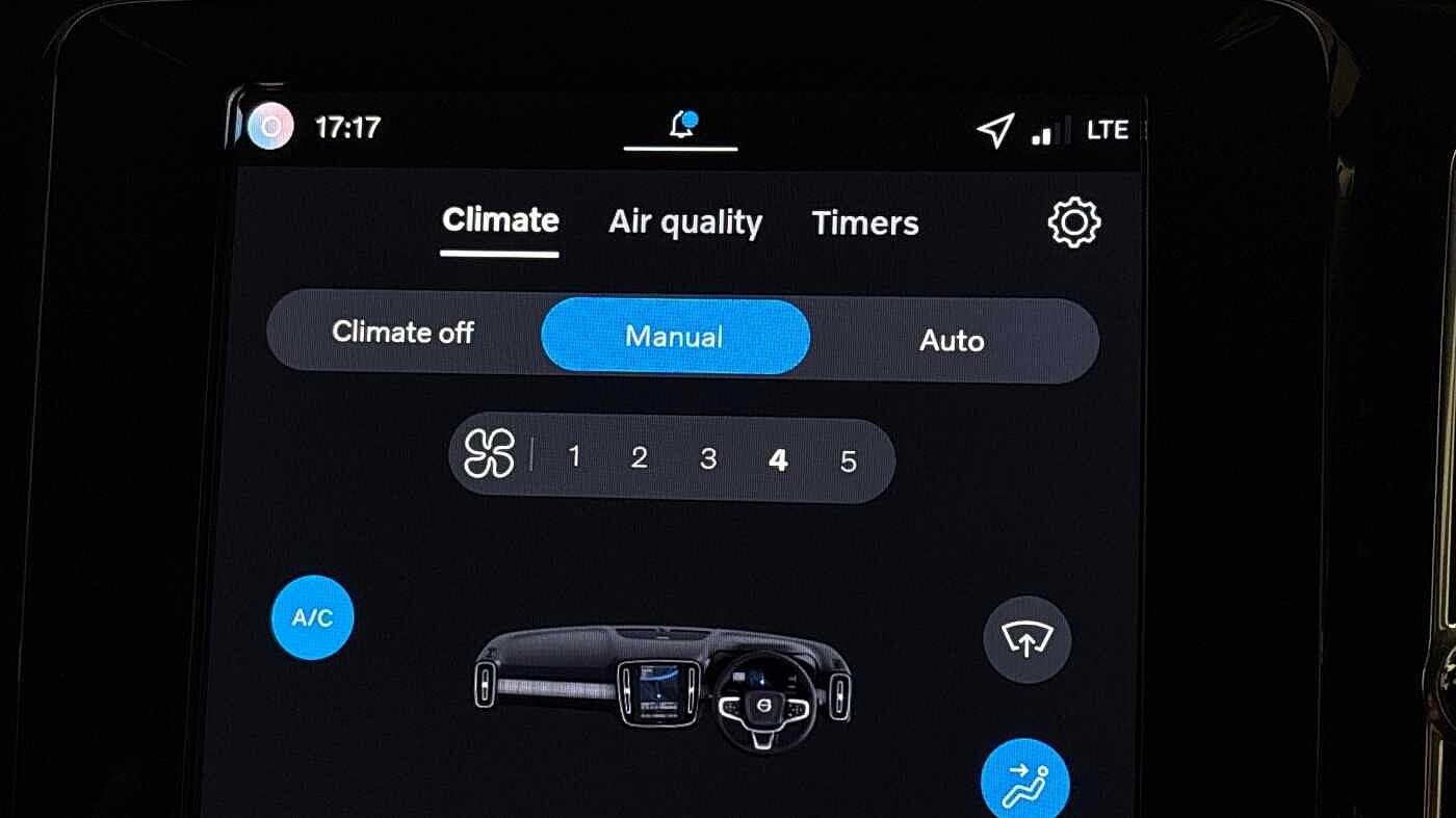 Used Volvo XC40 for sale - 78136439: Photo 39