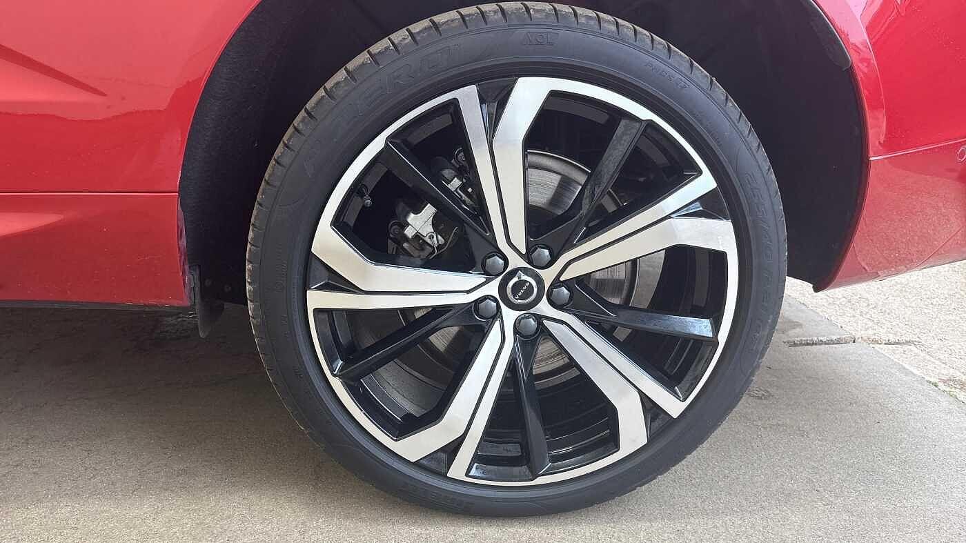 Used Volvo XC60 2025 for sale - 77090811: Photo 16