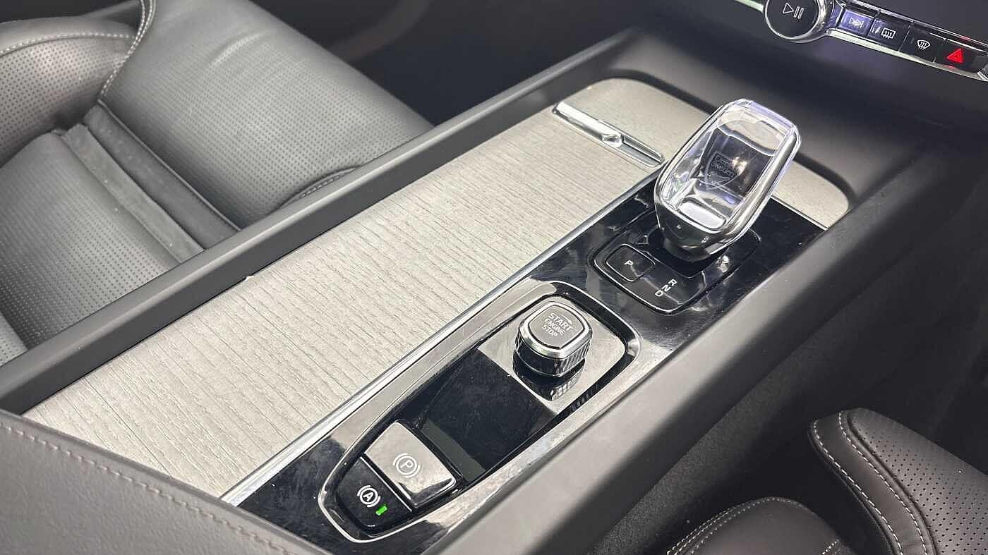 Used Volvo XC60 2025 for sale - 77090811: Photo 32