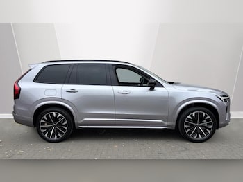 2025 (75) - 2.0 B5 MHEV Ultra Dark SUV 5dr Petrol Hybrid Auto 4WD Euro 6 (s/s) (250 ps)