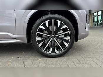 Used Volvo XC90 2025 for sale - 76349397: Photo
