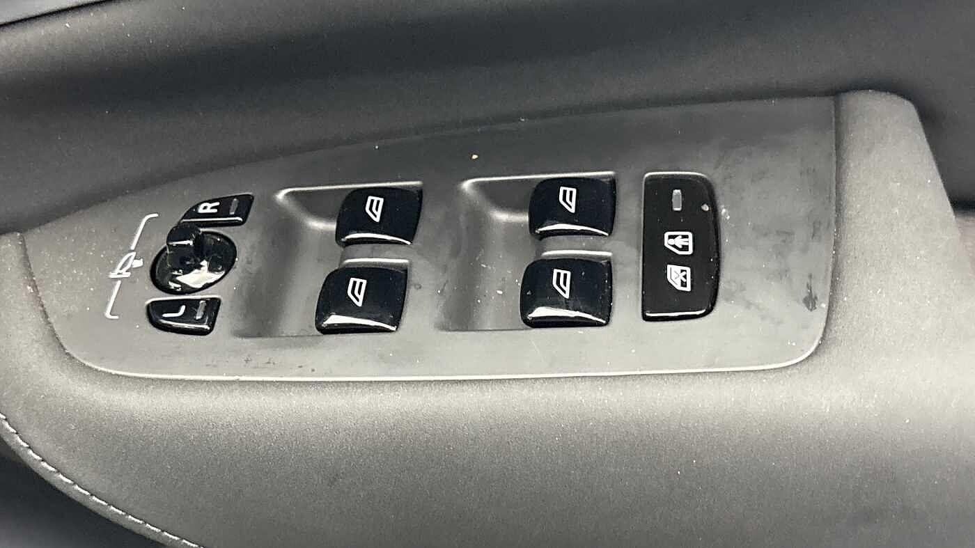 Used Volvo XC90 for sale - 77575115: Photo 25