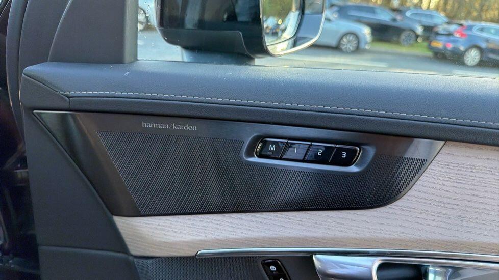 Used Volvo XC90 for sale - 76701883: Photo 22