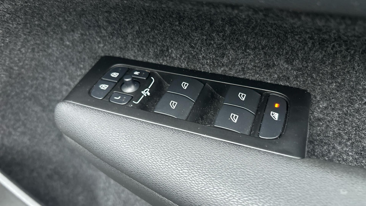 Used Volvo XC40 2022 for sale - 77267027: Photo 22