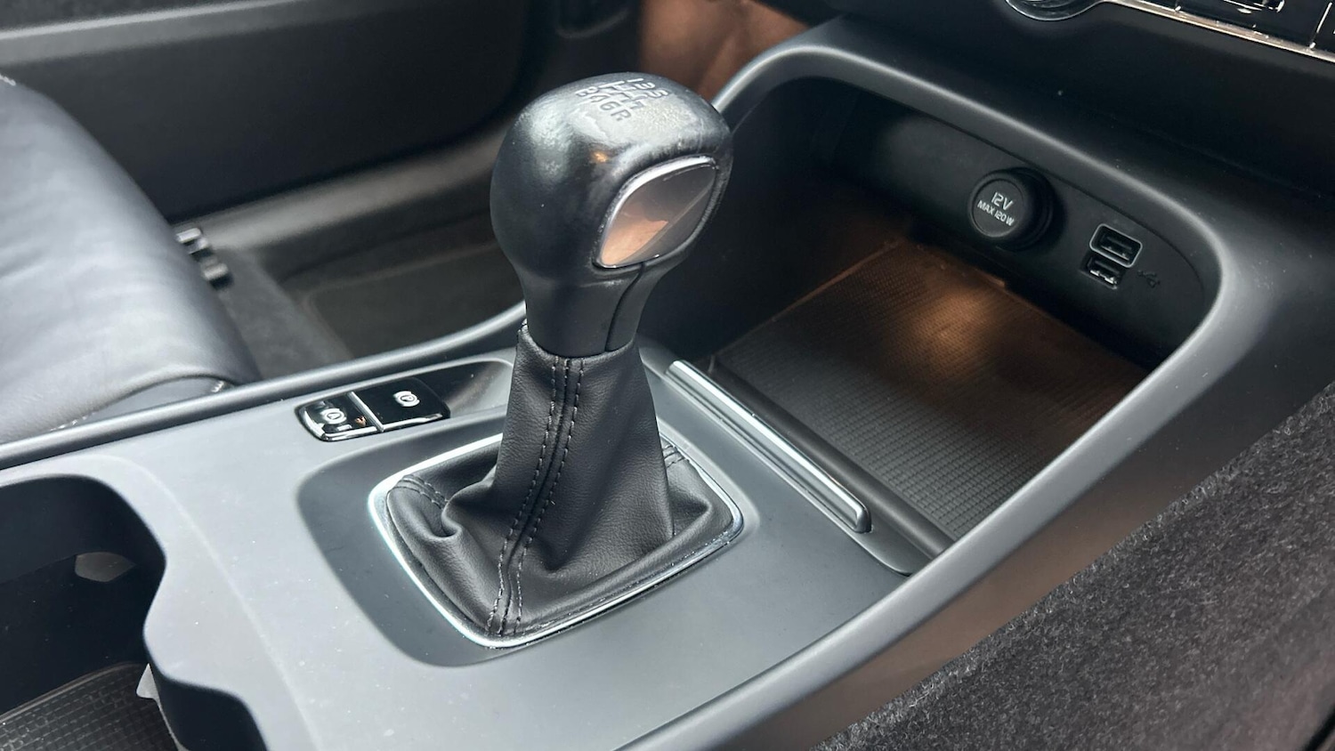 Used Volvo XC40 2022 for sale - 77267027: Photo 23