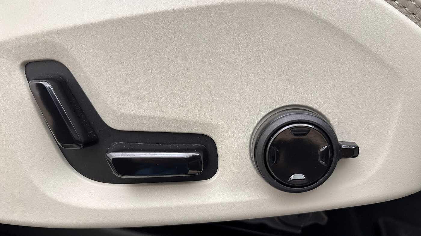 Used Volvo XC90 2025 for sale - 78020101: Photo 28