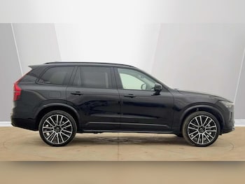 Used Volvo XC90 2025 for sale - 78020101: Photo