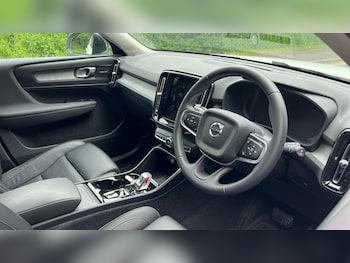 Used Volvo XC40 2023 for sale - 78612726: Photo