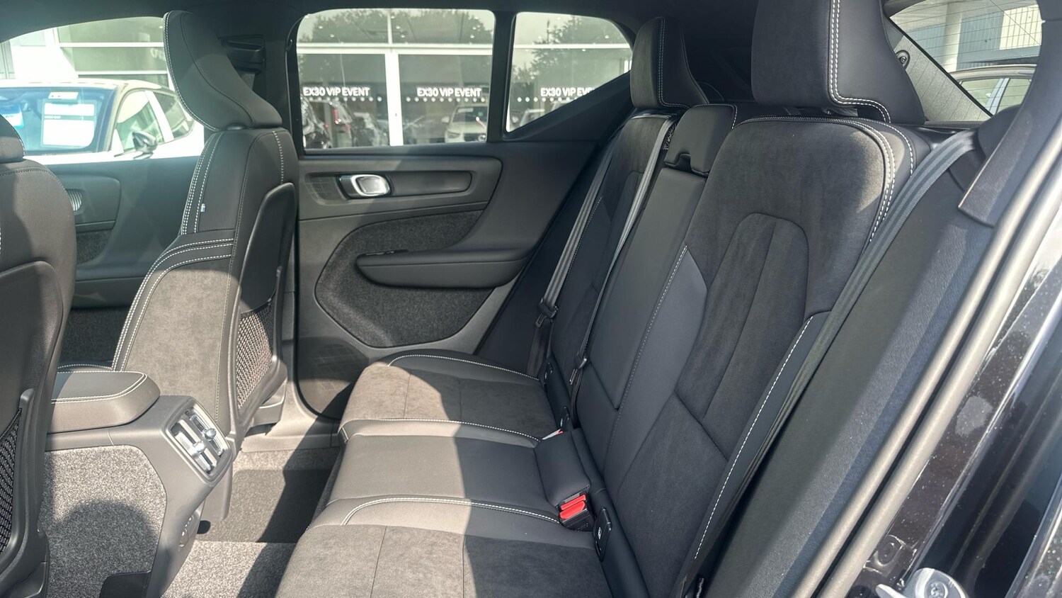 Used Volvo XC40 2025 for sale - 76251121: Photo 21