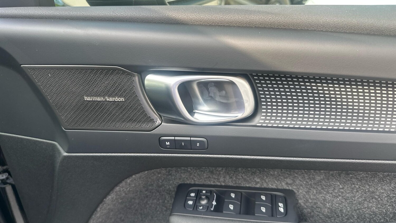 Used Volvo XC40 2025 for sale - 76251121: Photo 26