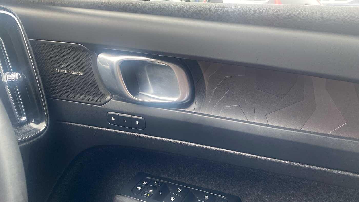 Used Volvo XC40 for sale - 78115318: Photo 29