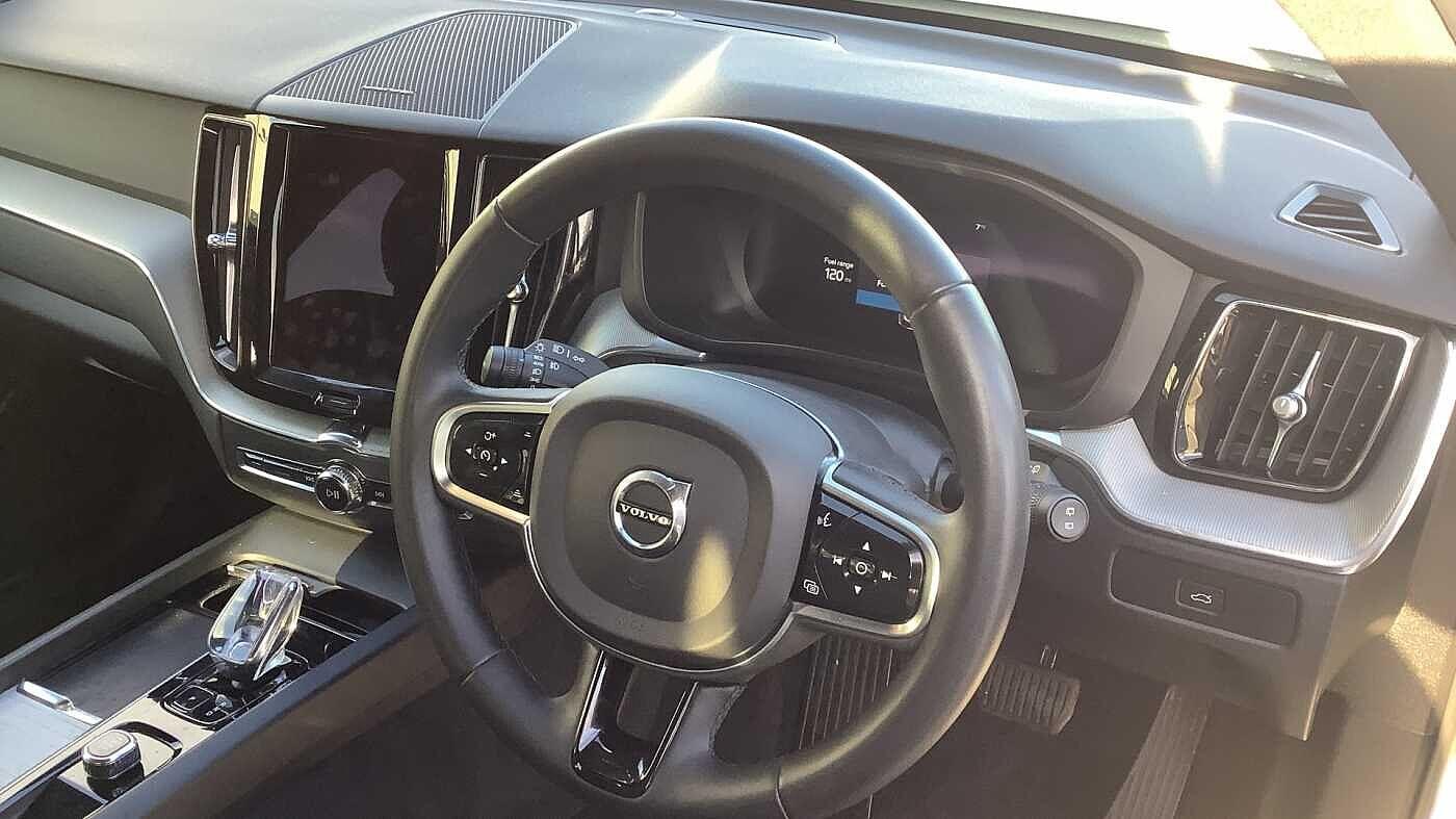 Used Volvo XC60 2023 for sale - 77215999: Photo 12