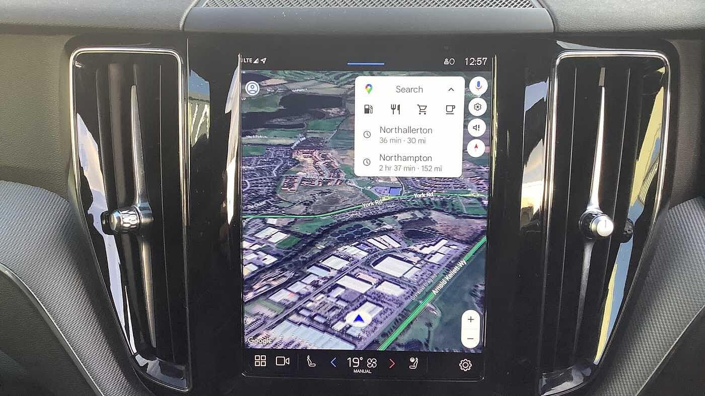 Used Volvo XC60 2023 for sale - 77215999: Photo 34