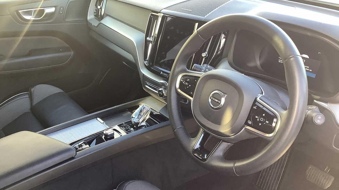 Used Volvo XC60 2023 for sale - 77215999: Photo 6