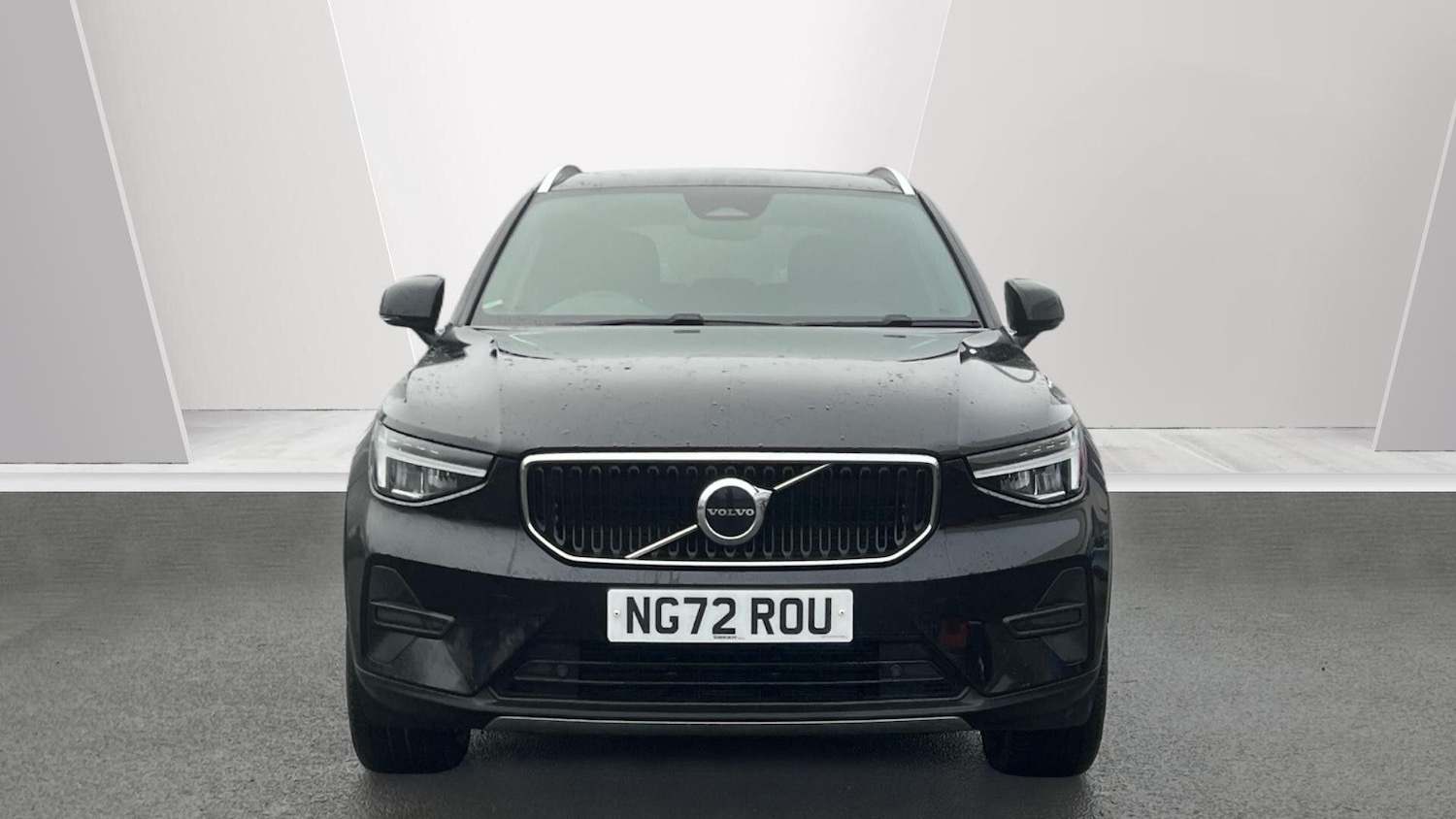 Used Volvo XC40 2023 for sale - 77358576: Photo 2