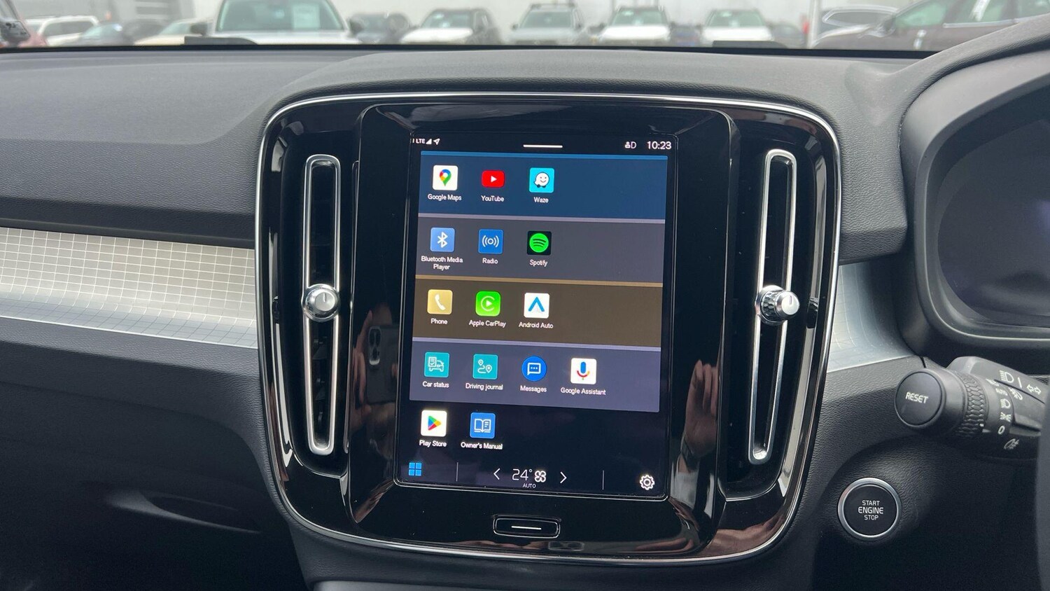 Used Volvo XC40 2023 for sale - 77358576: Photo 26