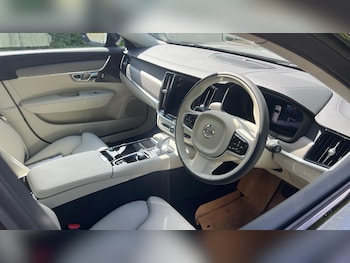 Used Volvo V90 2026 for sale - 78662116: Photo