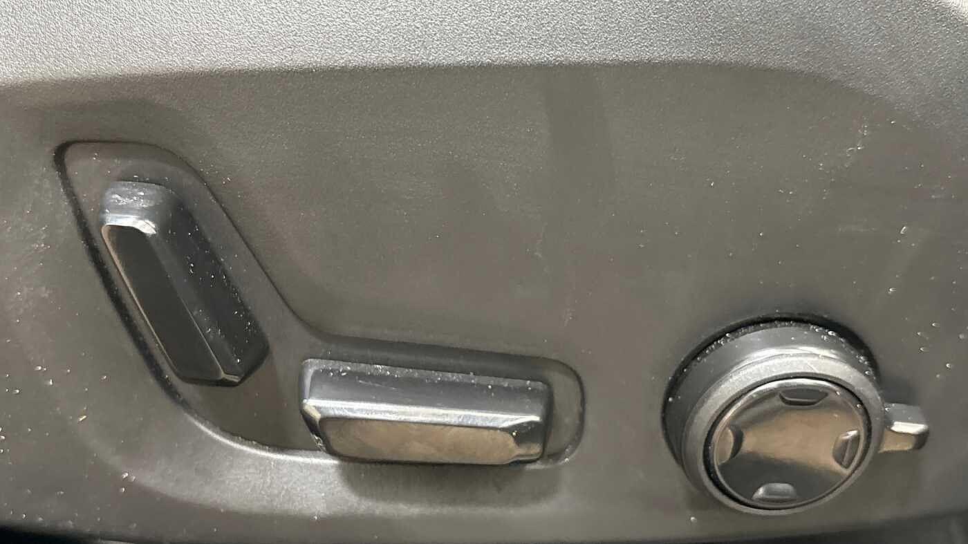 Used Volvo XC60 2025 for sale - 77479428: Photo 28