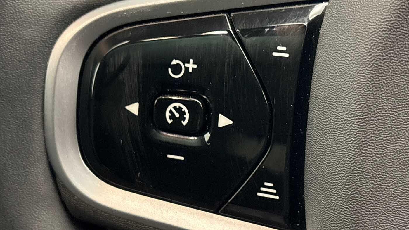 Used Volvo XC60 2025 for sale - 77479428: Photo 31