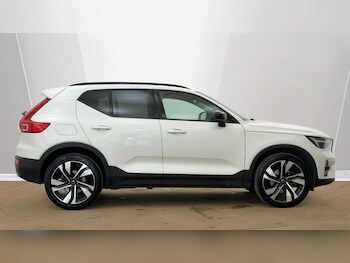 Used Volvo XC40 2025 for sale - 78301023: Photo