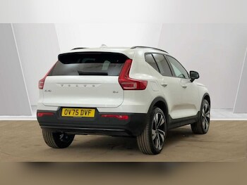Used Volvo XC40 2025 for sale - 78301023: Photo