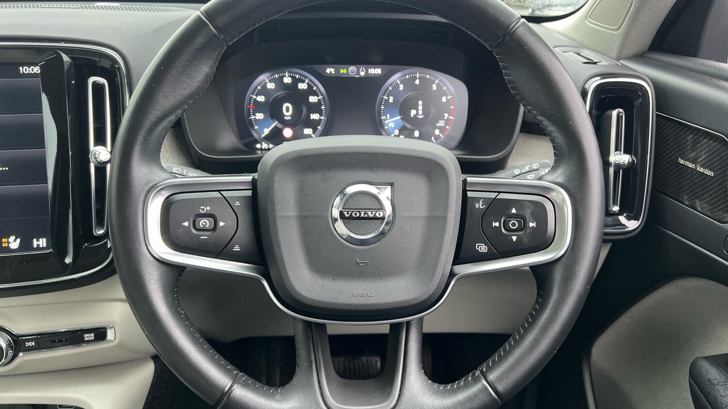 Used Volvo XC40 2020 for sale - 77441182: Photo 10