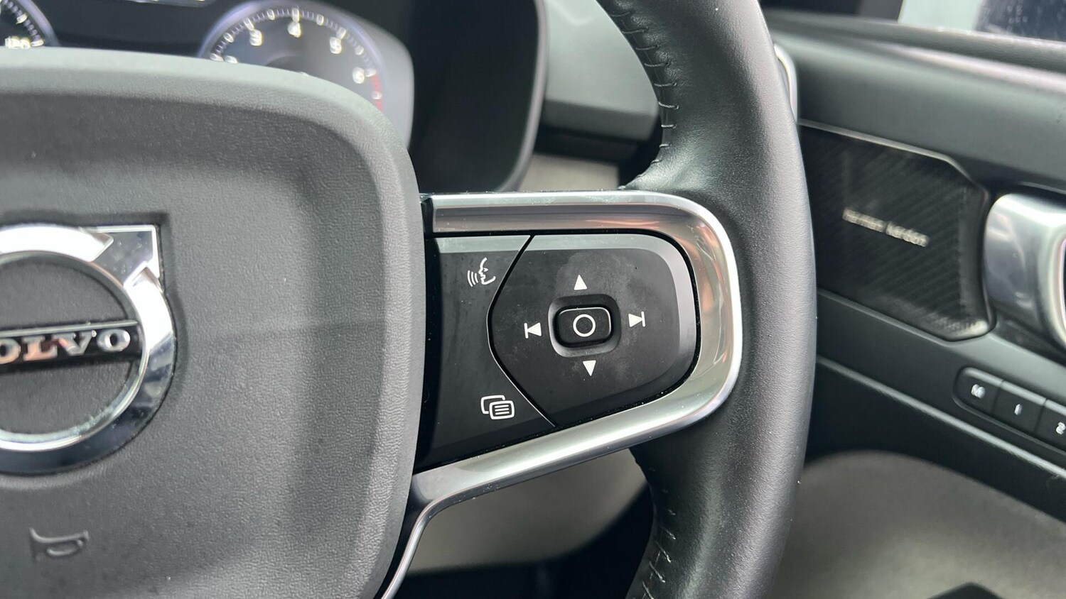 Used Volvo XC40 2020 for sale - 77441182: Photo 22