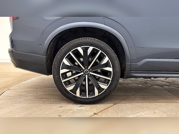 Used Volvo XC90 2025 for sale - 79426057: Photo