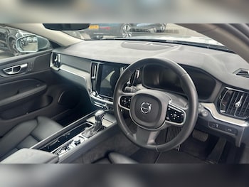Used Volvo V60 2019 for sale - 75768753: Photo