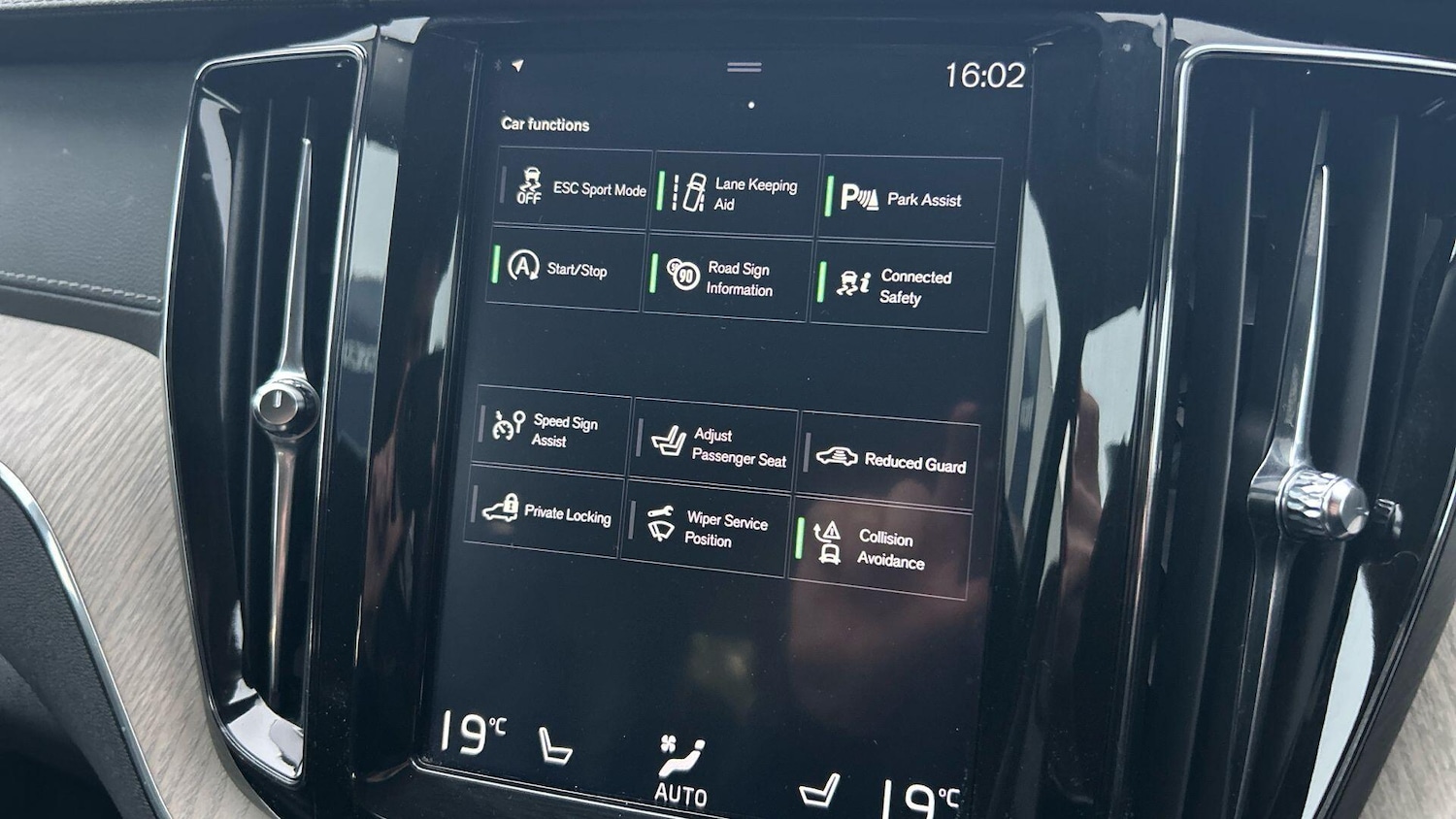 Used Volvo XC60 2019 for sale - 76499271: Photo 20