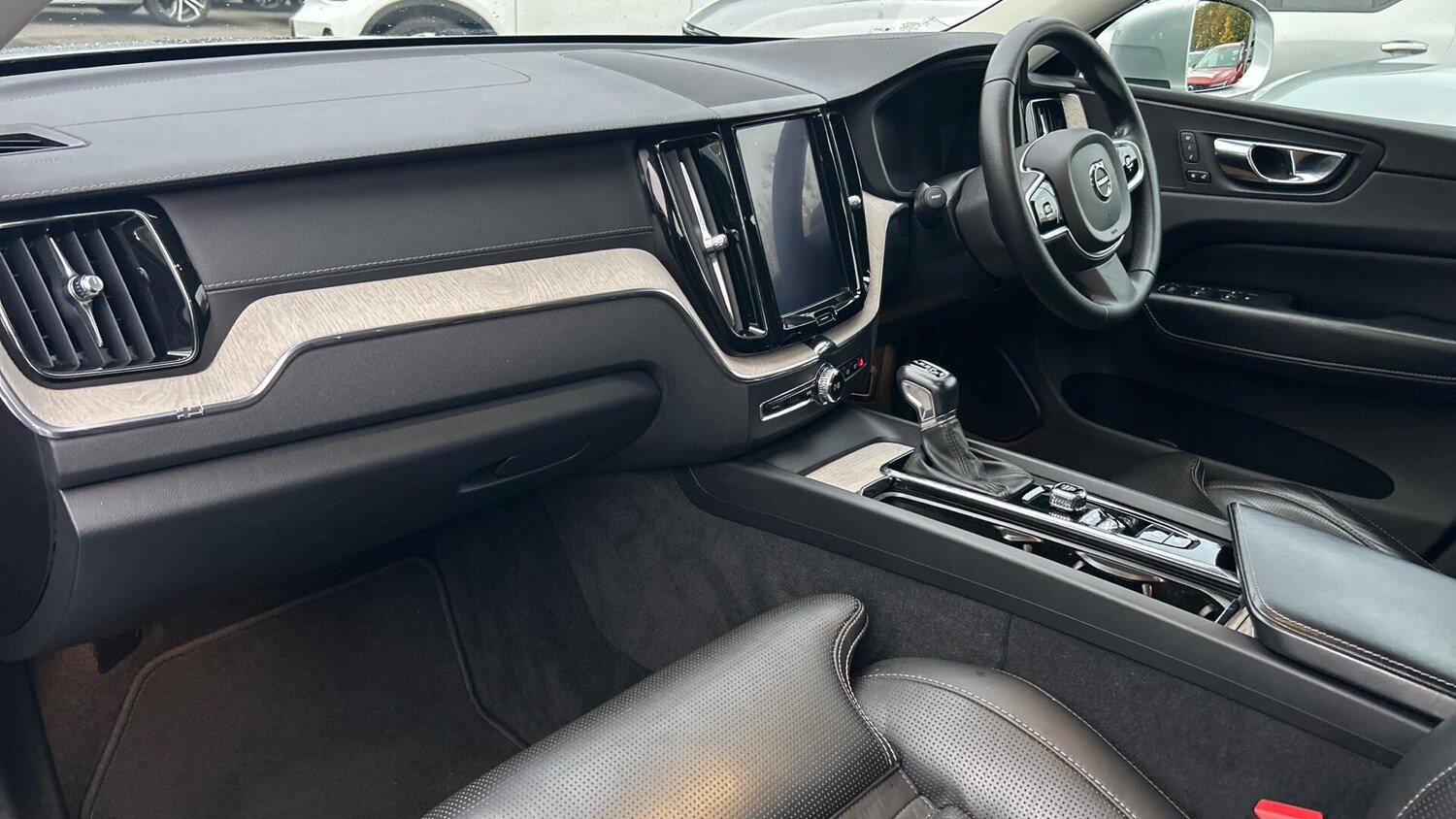 Used Volvo XC60 2019 for sale - 76499271: Photo 38