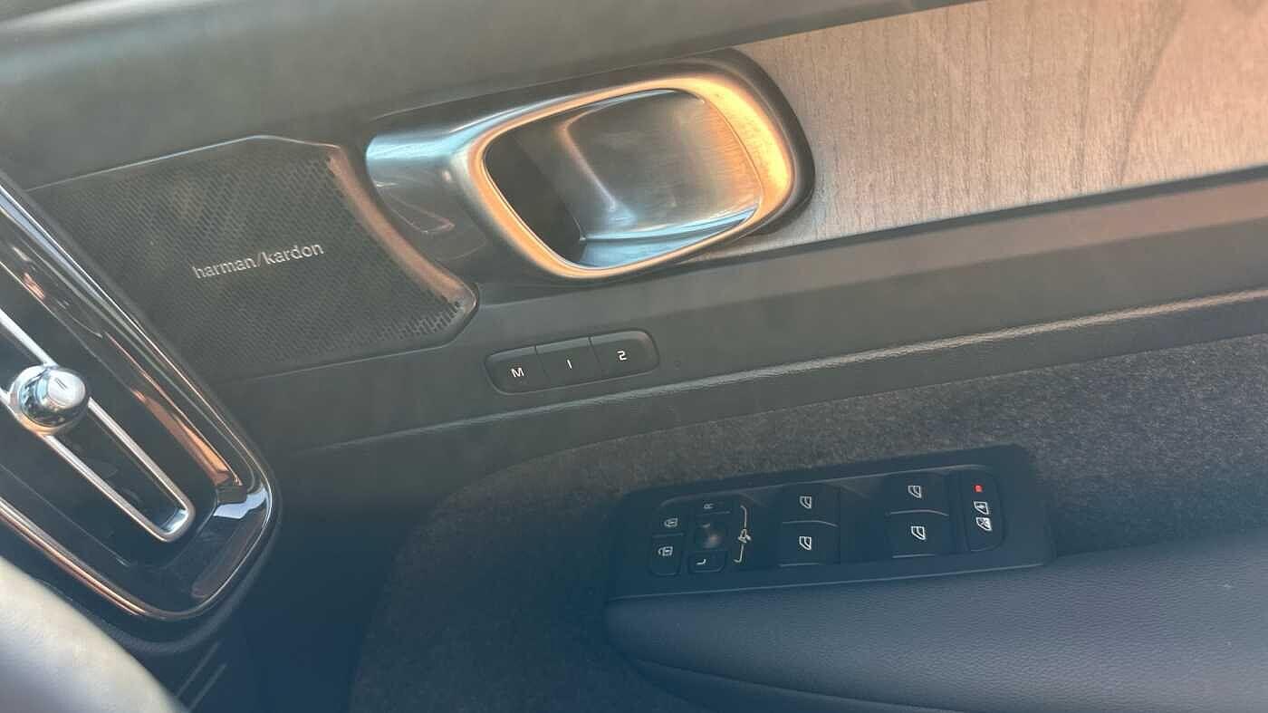 Used Volvo XC40 2024 for sale - 76152309: Photo 34