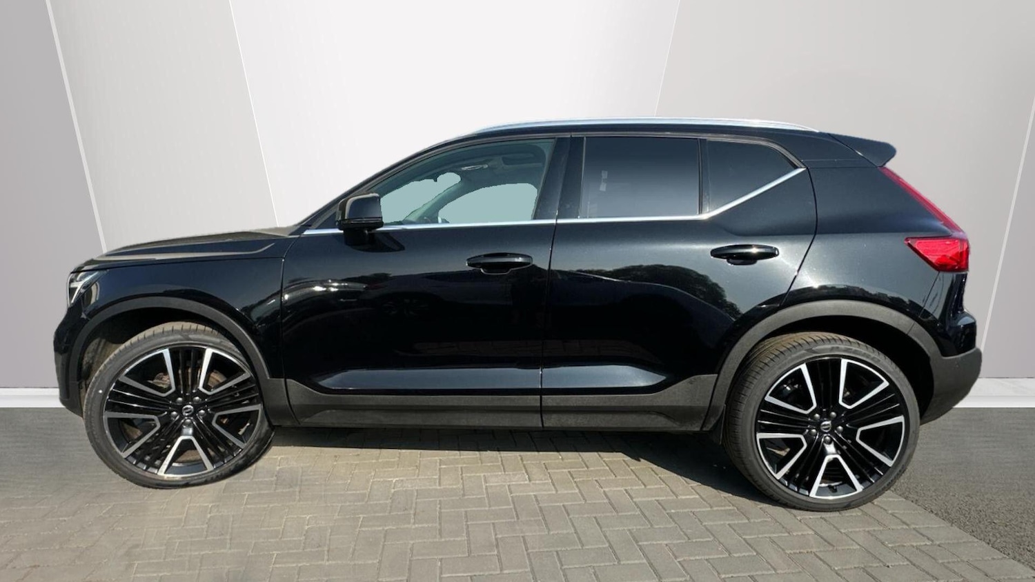 Used Volvo XC40 2024 for sale - 76152309: Photo 56