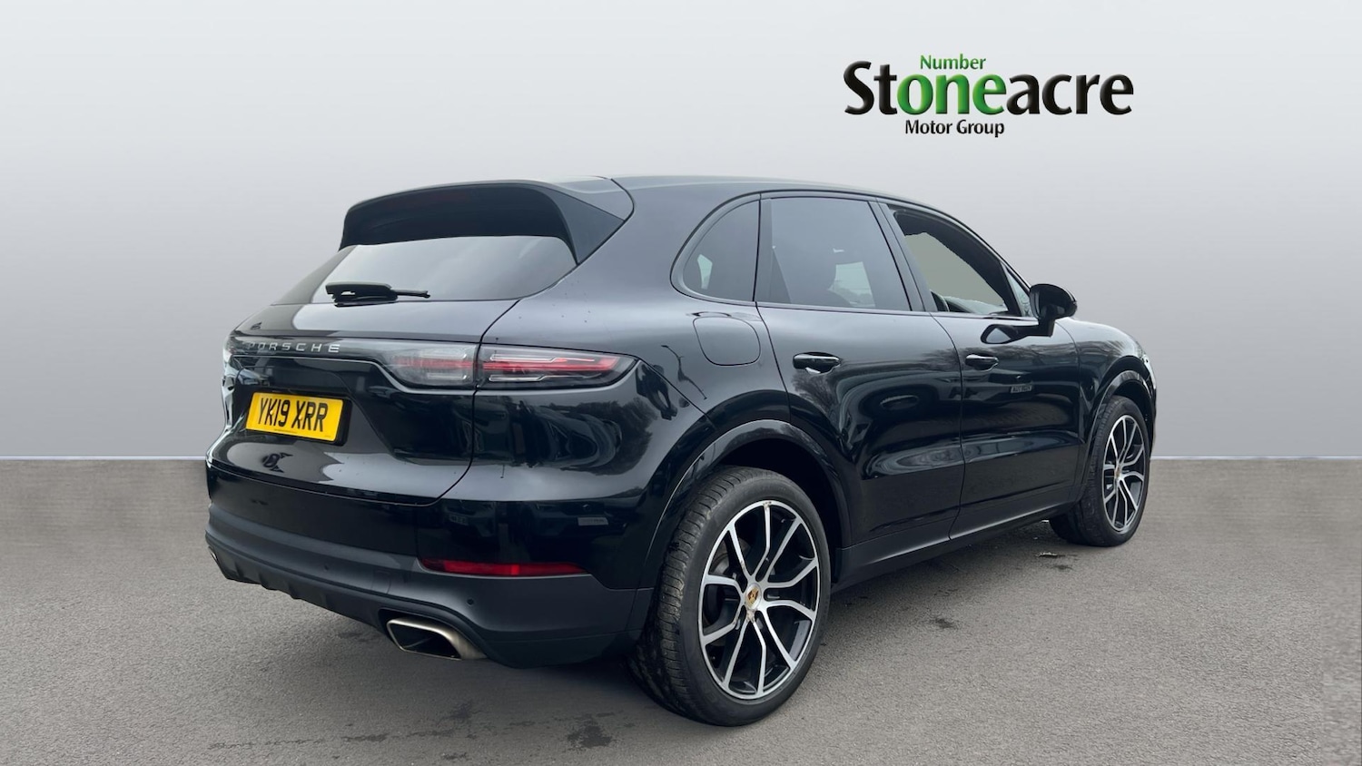 Used Porsche Cayenne for sale - 77807643: Photo 2