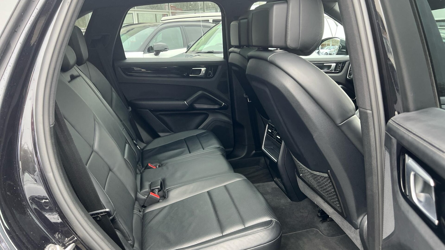 Used Porsche Cayenne for sale - 77807643: Photo 6