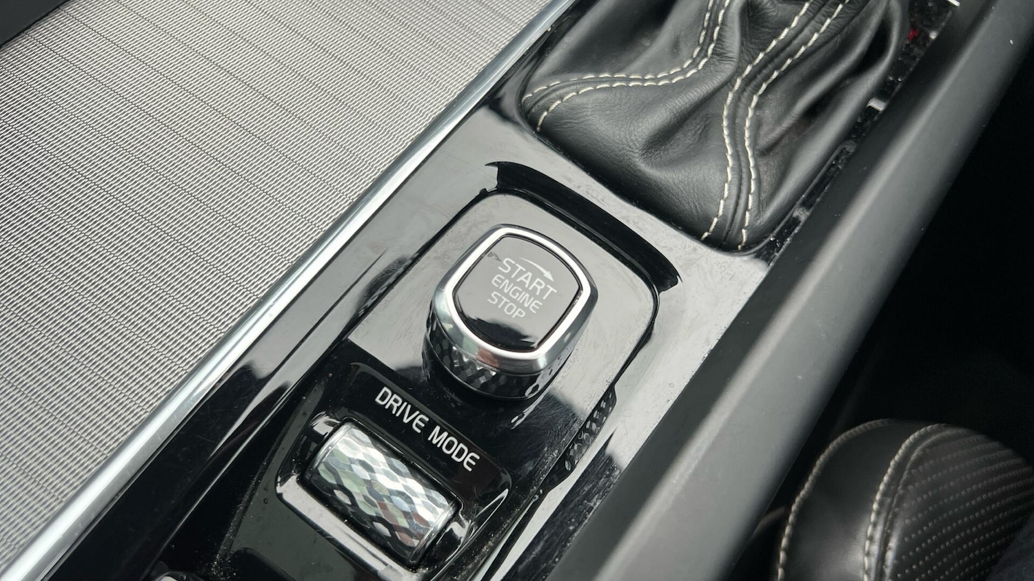 Used Volvo XC60 for sale - 77440207: Photo 25