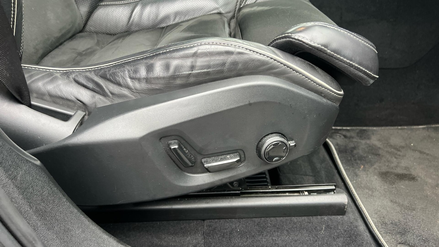 Used Volvo XC60 for sale - 77440207: Photo 28