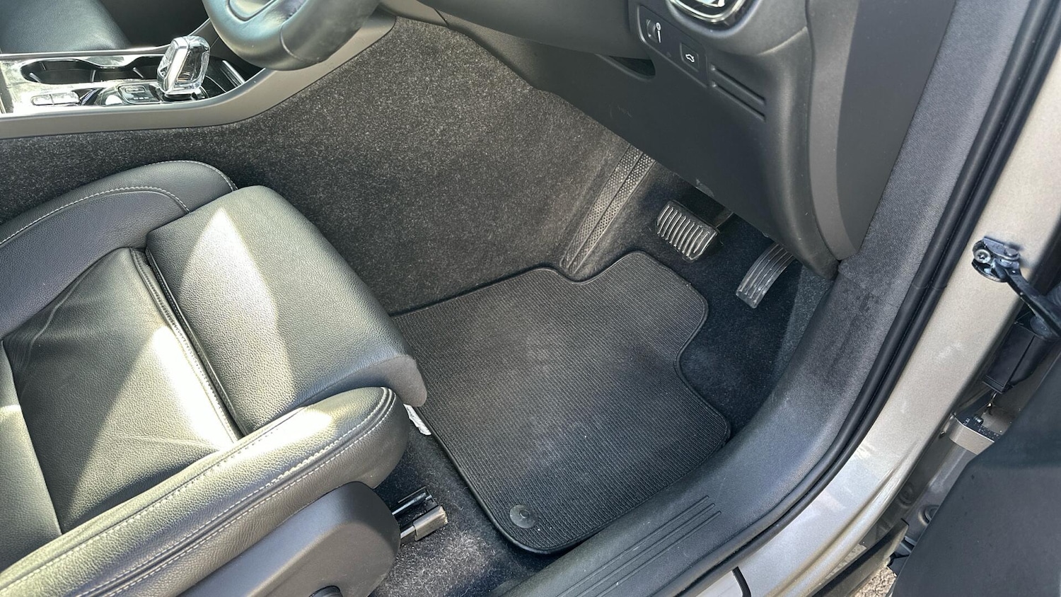Used Volvo XC40 2019 for sale - 76152290: Photo 29