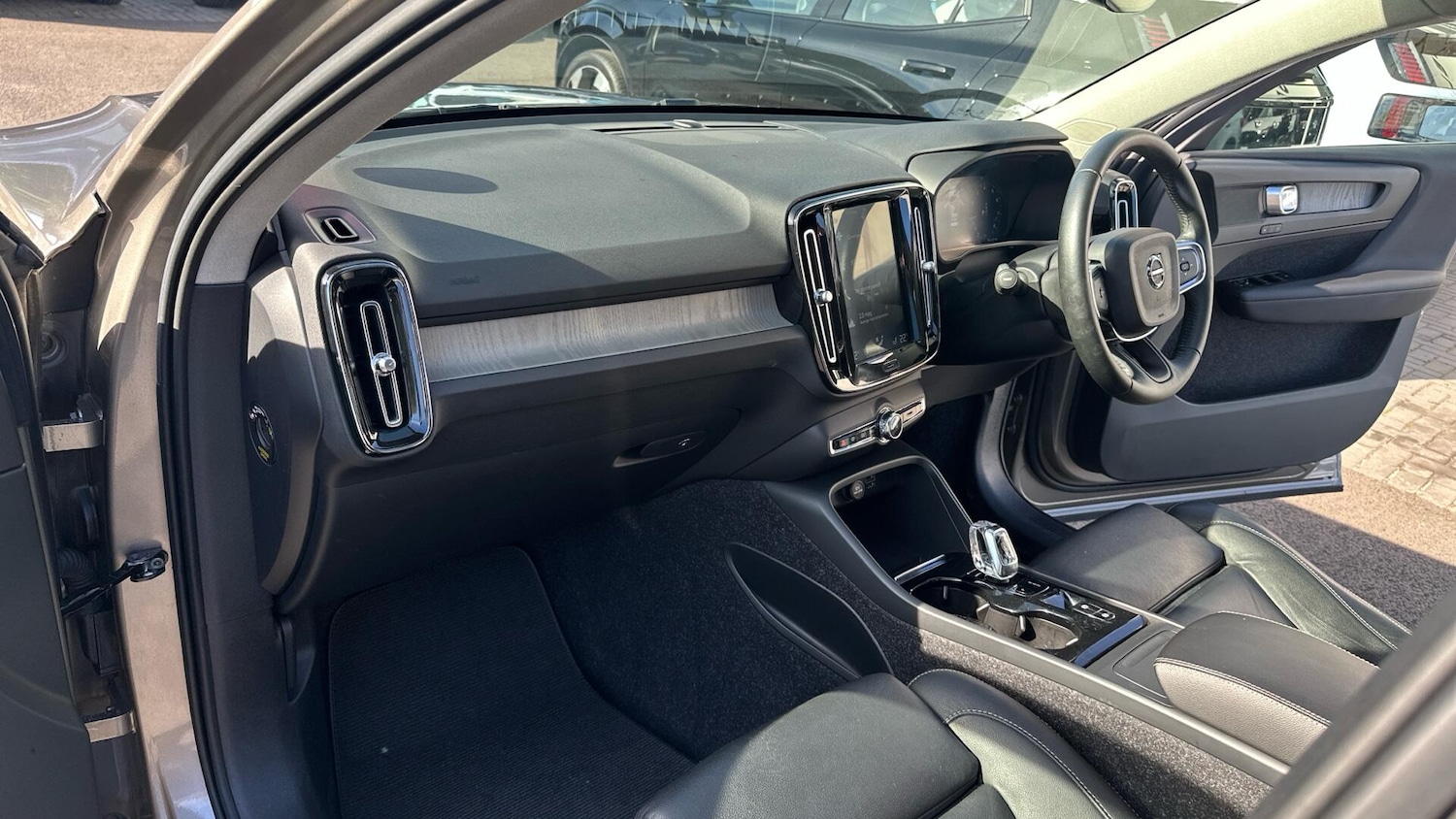 Used Volvo XC40 2019 for sale - 76152290: Photo 37