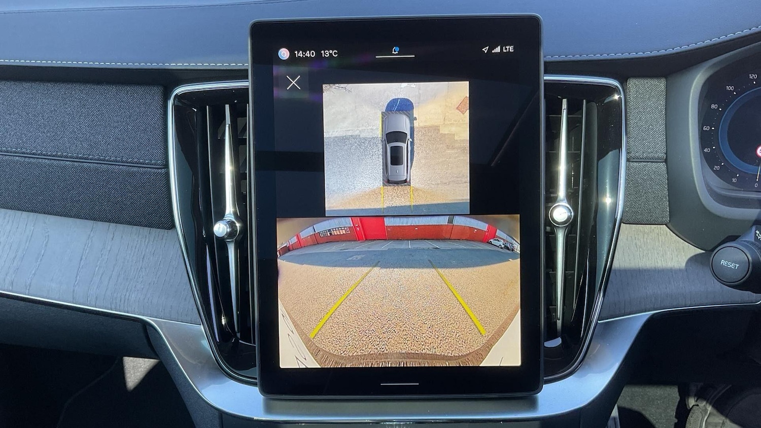 Used Volvo XC90 for sale - 76728260: Photo 36