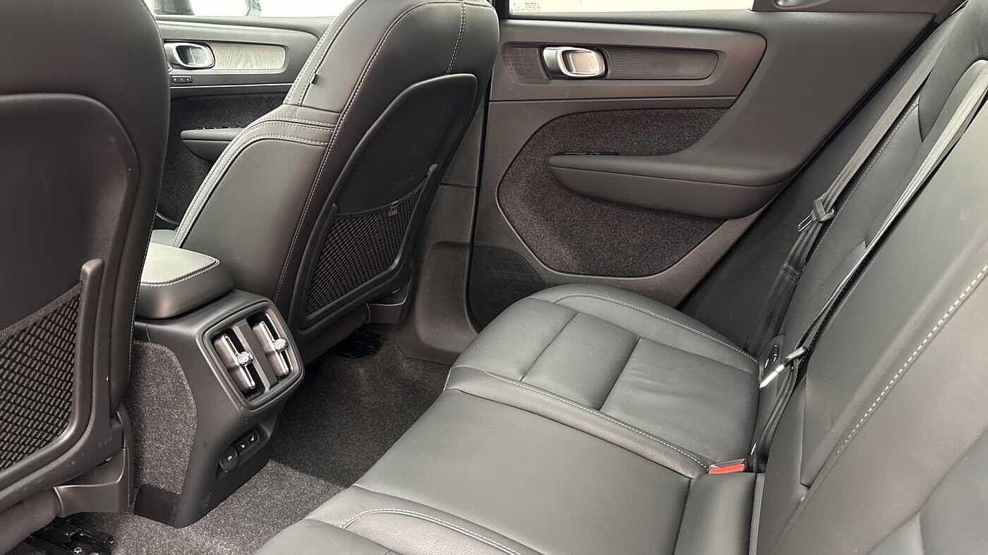 Used Volvo XC40 2025 for sale - 76913419: Photo 13