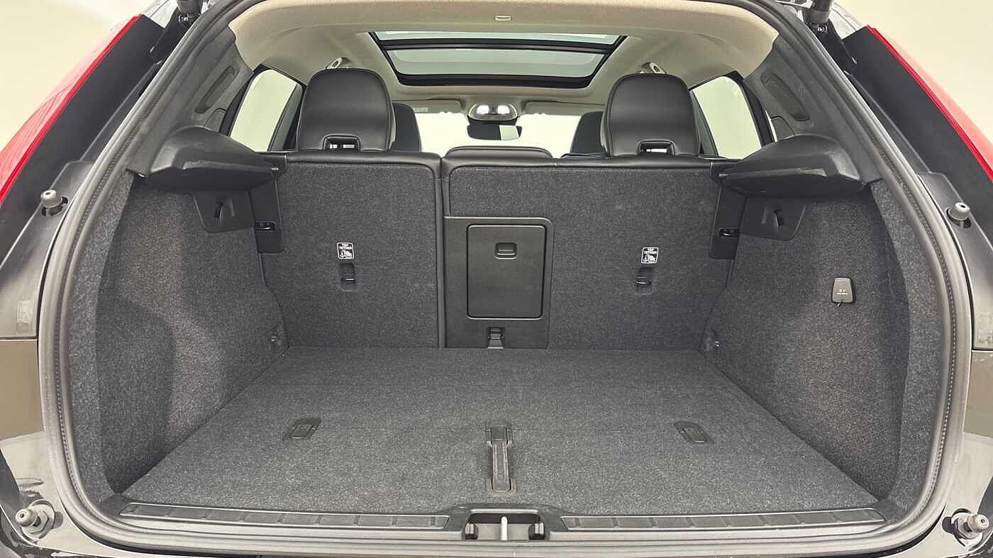 Used Volvo XC40 2025 for sale - 76913419: Photo 14