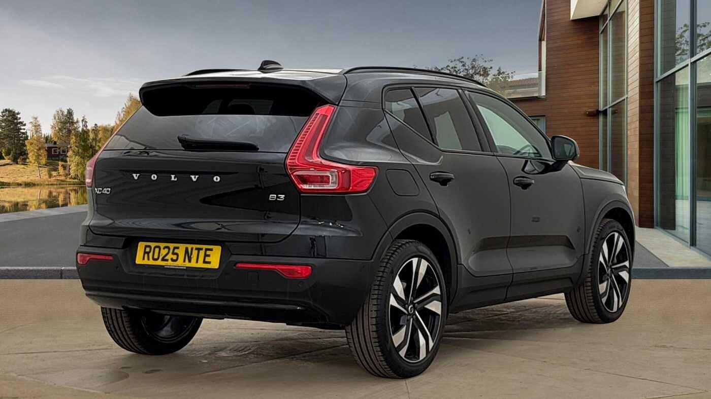 Used Volvo XC40 2025 for sale - 76913419: Photo 3