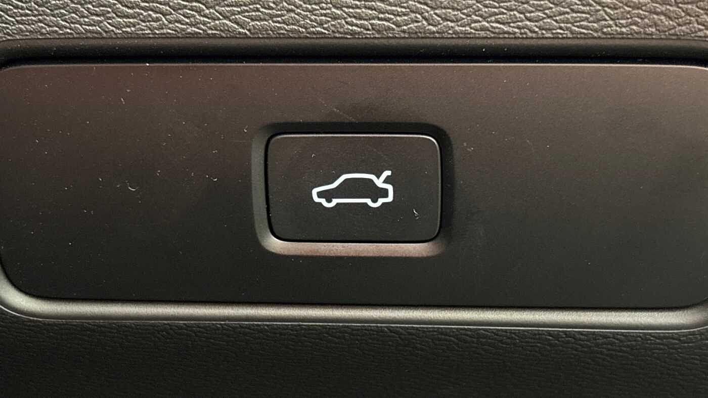 Used Volvo XC40 2025 for sale - 76913419: Photo 30