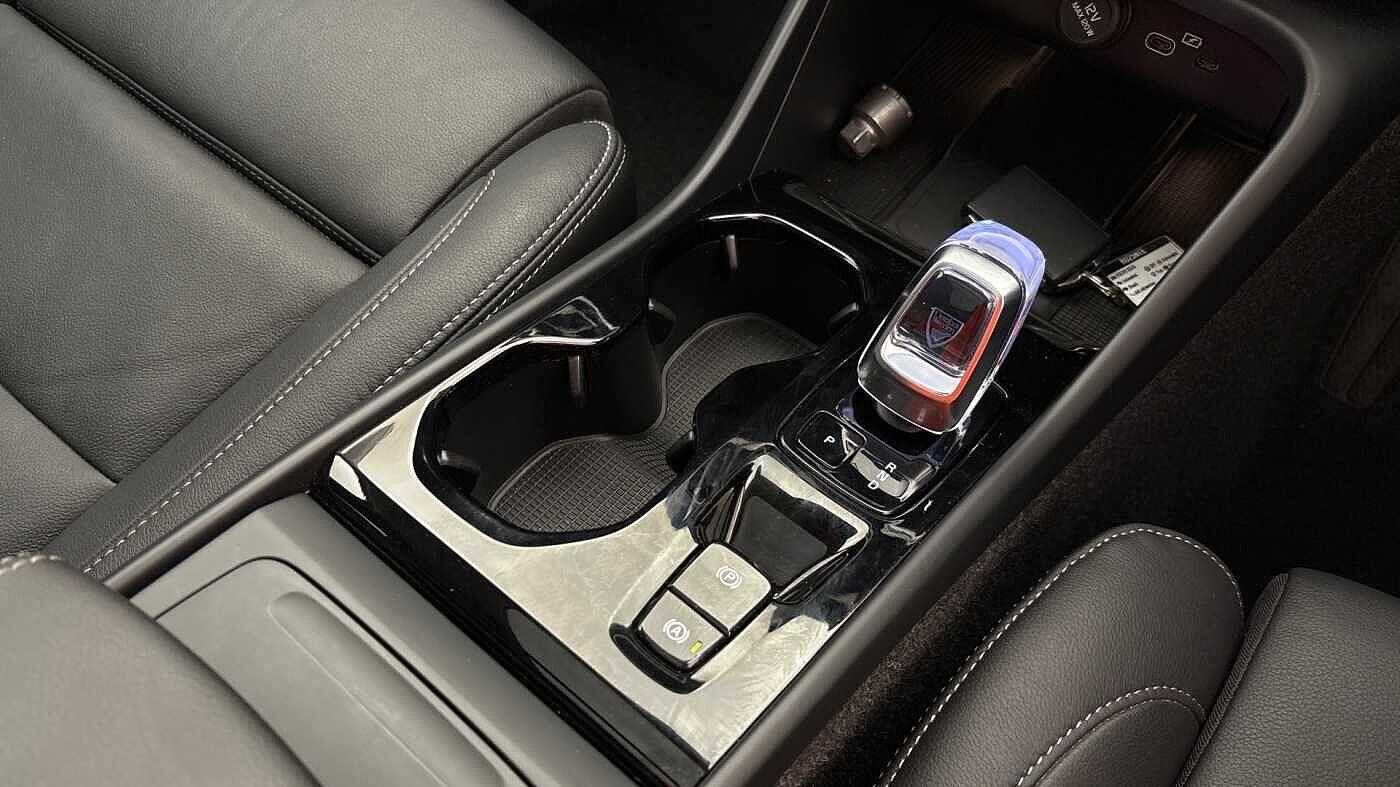 Used Volvo XC40 2025 for sale - 76913419: Photo 32