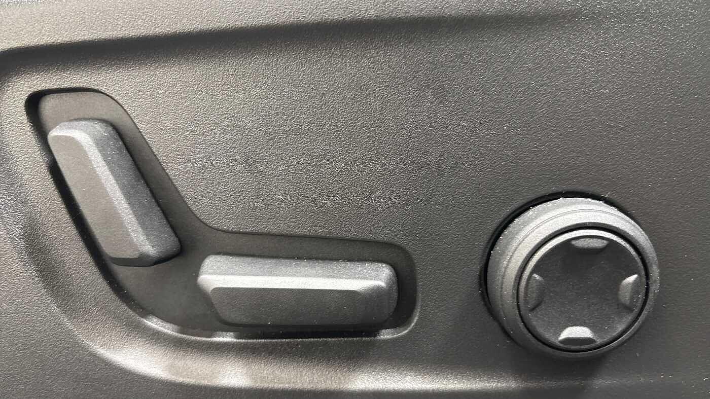 Used Volvo XC40 for sale - 77191419: Photo 28