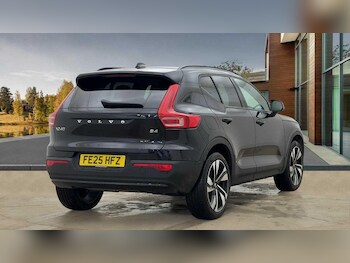 Used Volvo XC40 2025 for sale - 77191419: Photo