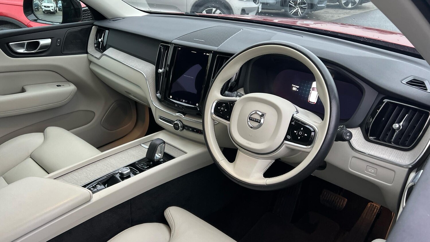 Used Volvo XC60 2023 for sale - 77424906: Photo 4