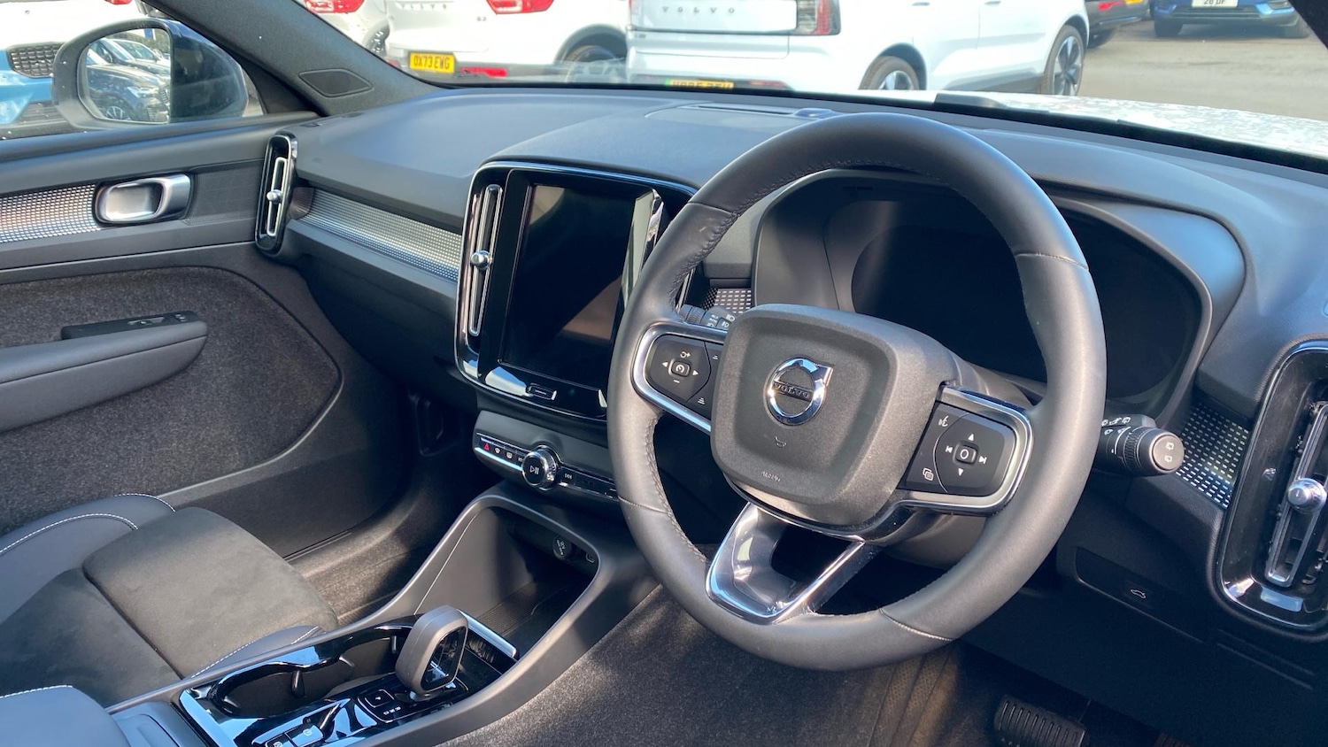 Used Volvo XC40 2024 for sale - 76108519: Photo 6