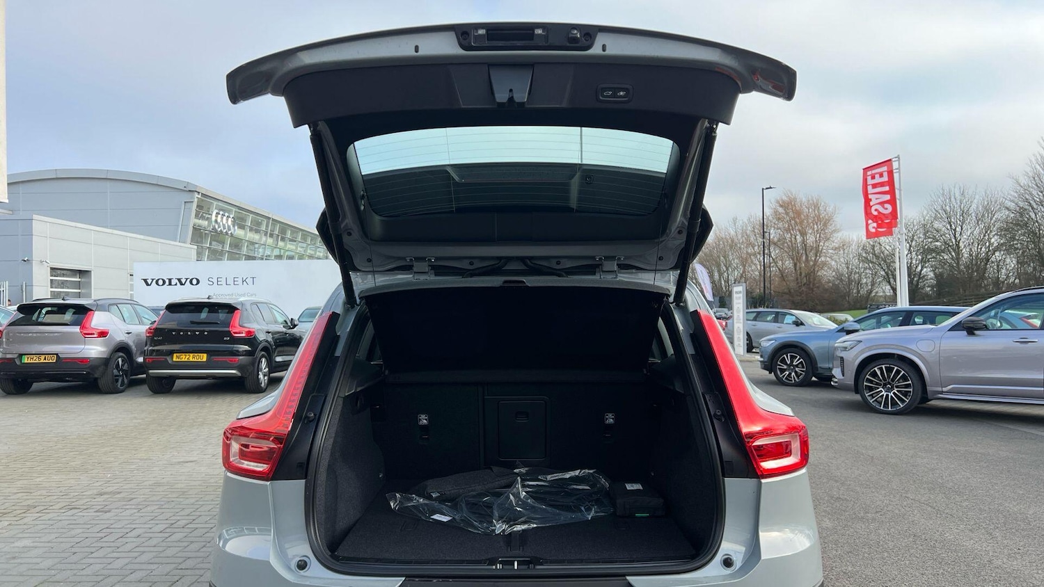 Used Volvo XC40 2026 for sale - 77993379: Photo 33